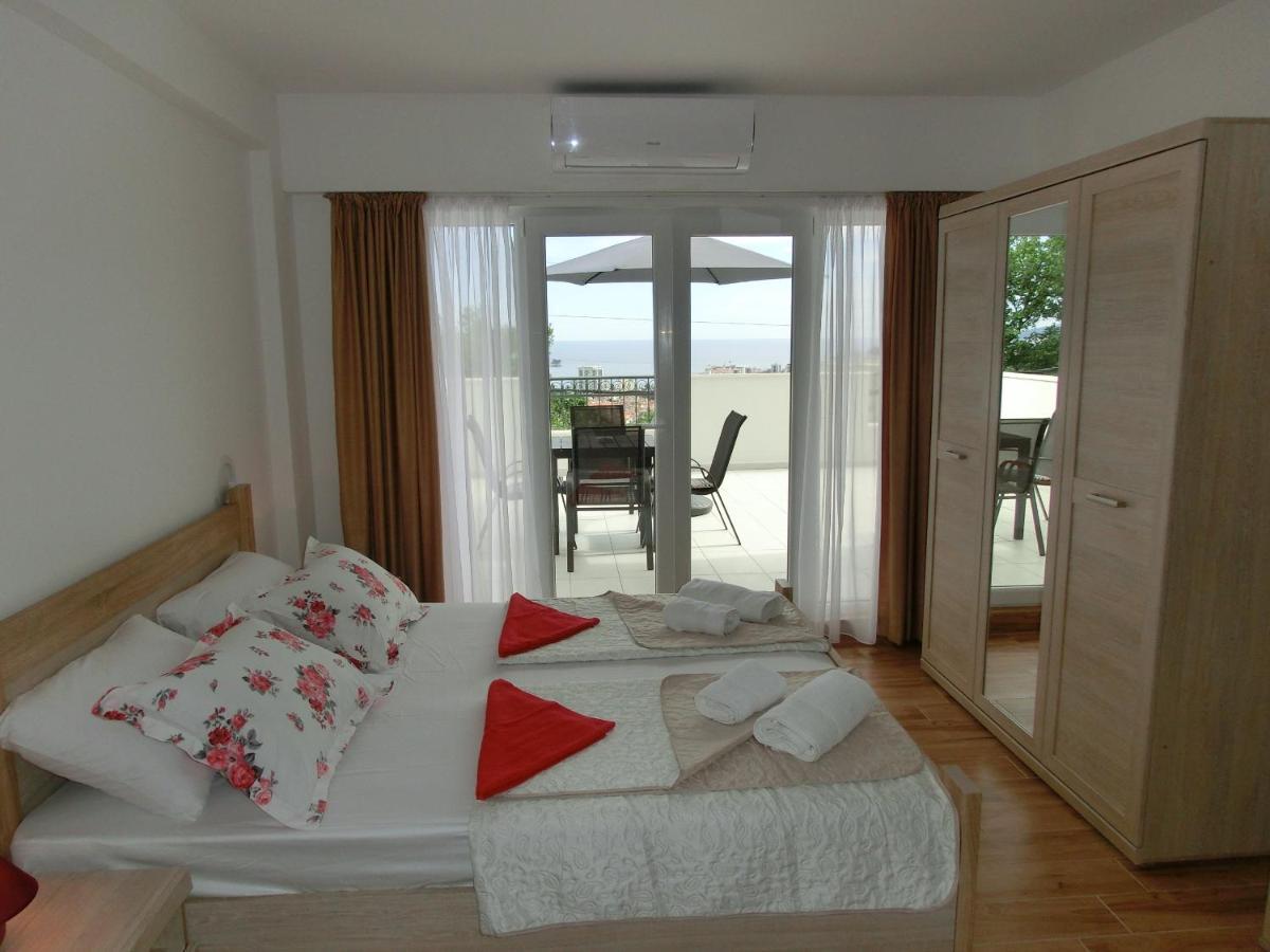 Villa Slovenika Budva Buitenkant foto